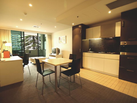 Oaks Glenelg Liberty Suites - Accommodation Tasmania 27