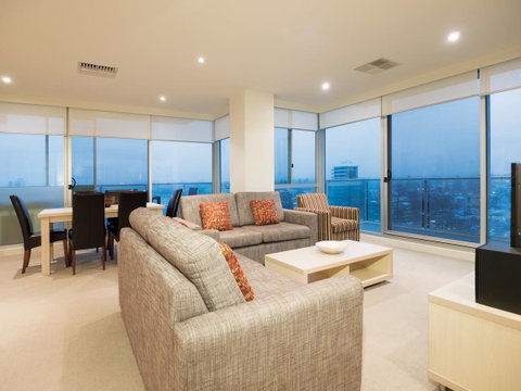 Oaks Glenelg Liberty Suites - Accommodation Tasmania 18