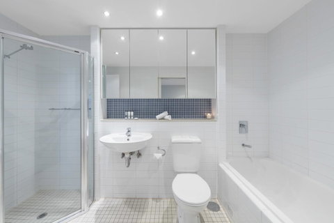 Oaks Glenelg Liberty Suites - Accommodation Tasmania 32