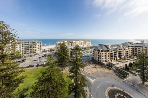 Oaks Glenelg Liberty Suites - Accommodation Tasmania 17