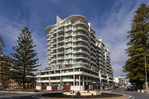 Oaks Glenelg Liberty Suites - Accommodation Tasmania 0
