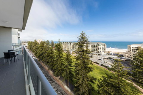 Oaks Glenelg Liberty Suites - Accommodation Tasmania 13
