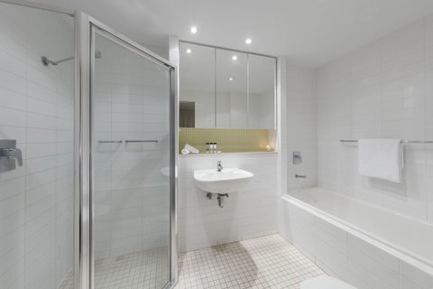 Oaks Glenelg Liberty Suites - Accommodation Tasmania 28