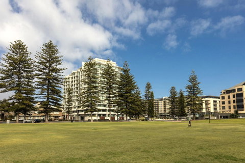 Oaks Glenelg Liberty Suites - Accommodation Tasmania 10