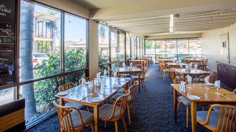 Bay Motel Hotel - Accommodation Tasmania 10