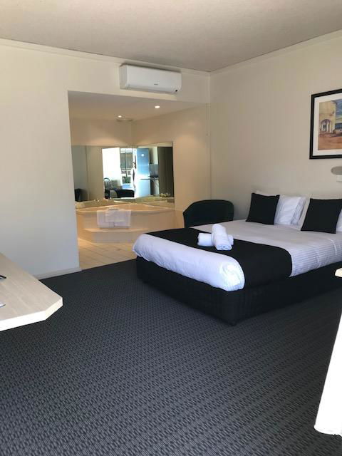 Bay Motel Hotel - Accommodation Tasmania 2