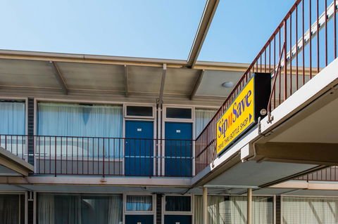 Bay Motel Hotel - Accommodation Tasmania 8