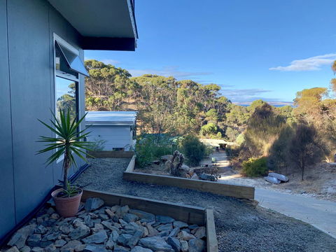 Sunrise On Falie Seaview Eco Accommodation - Accommodation Tasmania 24