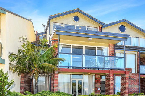 Franklin Beachfront Apartments - Accommodation Tasmania 2