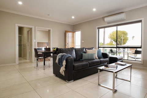 Renmark Holiday Apartments - Accommodation Tasmania 1