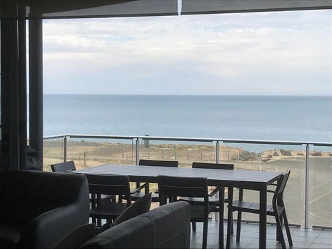Penneshaw Oceanview Apartments - Accommodation Tasmania 2