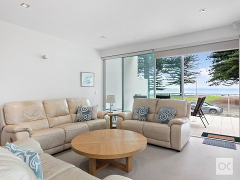Breeze Beachfront Apartment - Accommodation Tasmania 27