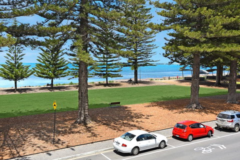 Breeze Beachfront Apartment - Accommodation Tasmania 4