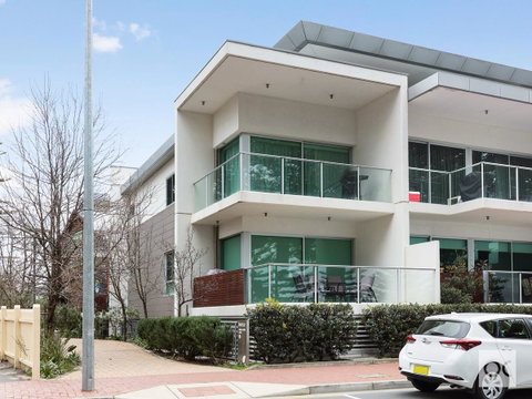 Breeze Beachfront Apartment - Accommodation Tasmania 24