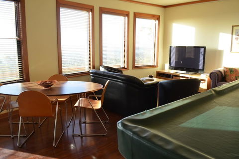 Kingsview Belair, Apartment Grand Views Of Adelaide - Accommodation Tasmania 10