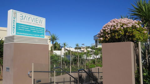 Bayview Beachfront Apartments, In Town Right On The Beach - Accommodation Tasmania 16