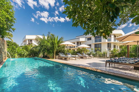 Bayview Beachfront Apartments, In Town Right On The Beach - Accommodation Tasmania 1