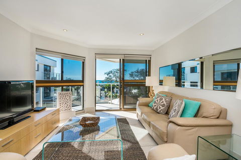 Bayview Beachfront Apartments, In Town Right On The Beach - Accommodation Tasmania 38