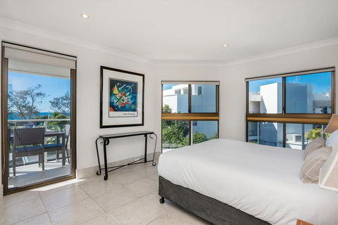 Bayview Beachfront Apartments, In Town Right On The Beach - Accommodation Tasmania 37
