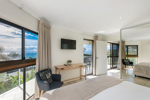 Bayview Beachfront Apartments, In Town Right On The Beach - Accommodation Tasmania 33