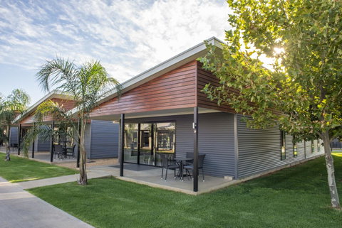 Paringa Resort - Accommodation Tasmania 0