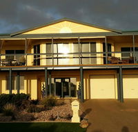 Beachside Escape on The Esplanade - Accommodation Tasmania