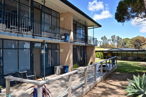 Longbeach Apartments - Accommodation Tasmania 5