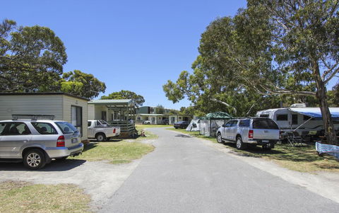 Beachside Holiday Park - Accommodation Tasmania 16