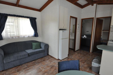 Beachside Holiday Park - Accommodation Tasmania 0