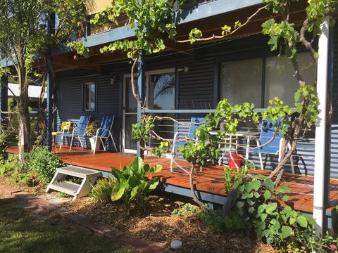 SHAKIN' SHACK - Accommodation Tasmania 0