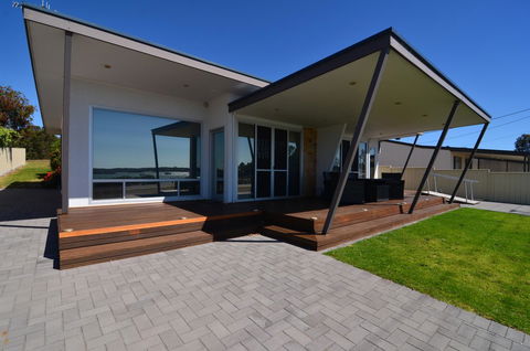 Beachview - Accommodation Tasmania 1