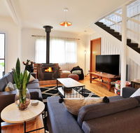Hudson Bay  Basin View-Pet Friendly-15 Mins to Hyams Beach - Accommodation Tasmania