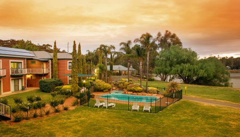 Clare Country Club - Accommodation Tasmania 0