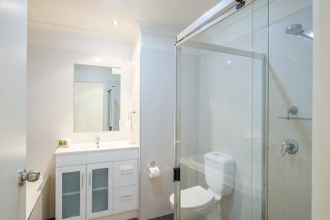 Clare Country Club - Accommodation Tasmania 24