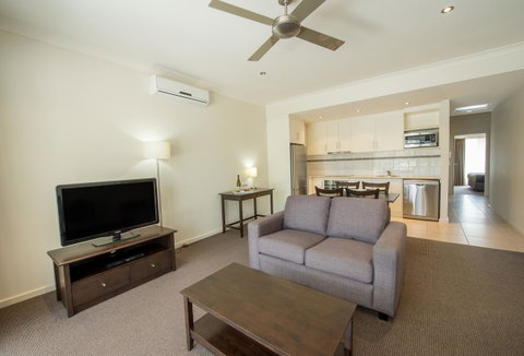 Clare Country Club - Accommodation Tasmania 13