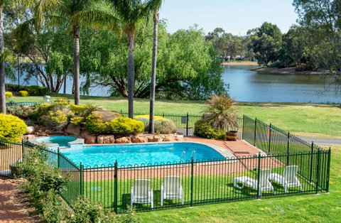 Clare Country Club - Accommodation Tasmania 3