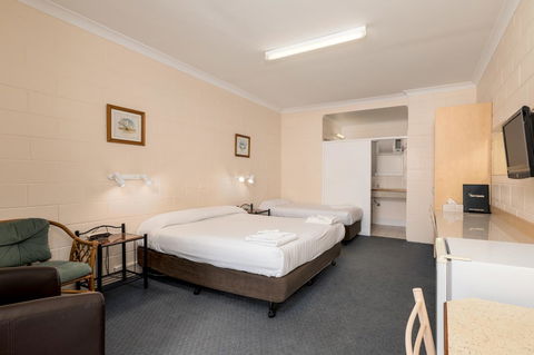 Blue Seas Motel - Accommodation Tasmania 1