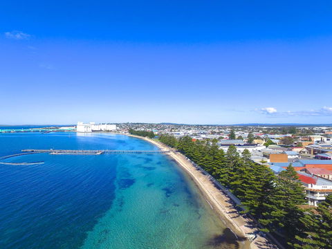 Limani Motel - Accommodation Tasmania 0