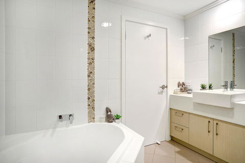 Limani Motel - Accommodation Tasmania 9