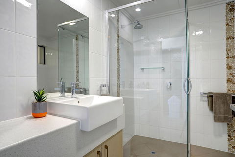 Limani Motel - Accommodation Tasmania 3