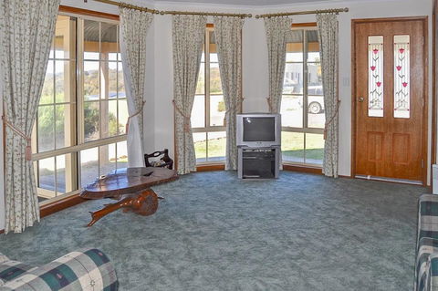 Baywatch - Accommodation Tasmania 2