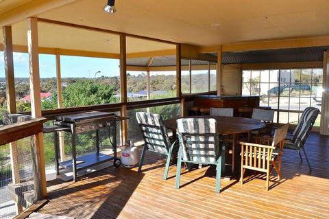 Baywatch - Accommodation Tasmania 9