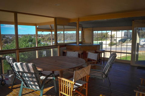 Baywatch - Accommodation Tasmania 0