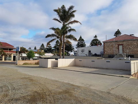 Pier Hotel Port Lincoln - Accommodation Tasmania 32
