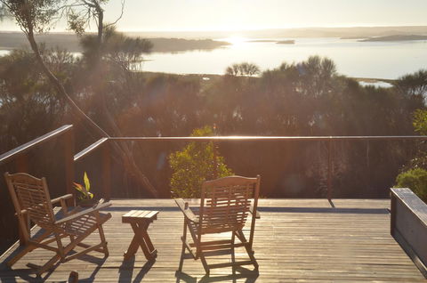 Of Stone & Wood Guesthouse - Accommodation Tasmania 21