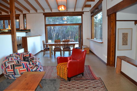 Of Stone & Wood Guesthouse - Accommodation Tasmania 5