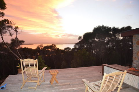 Of Stone & Wood Guesthouse - Accommodation Tasmania 24