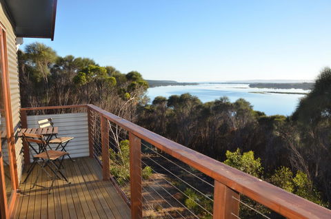 Of Stone & Wood Guesthouse - Accommodation Tasmania 2