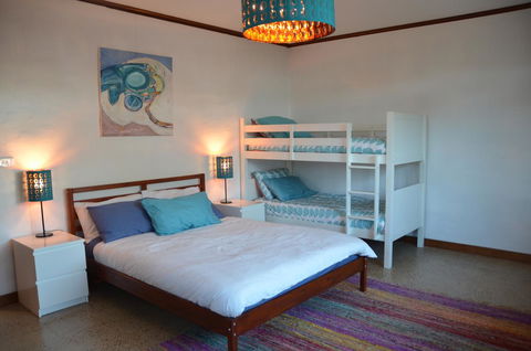 Of Stone & Wood Guesthouse - Accommodation Tasmania 13