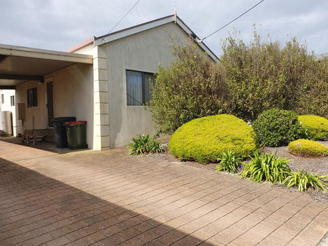 Super Central Location - Accommodation Tasmania 2